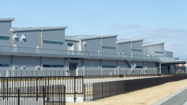 ドローンによる遮熱断熱塗装施工