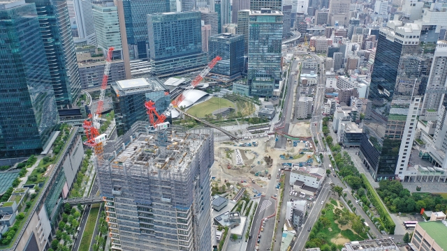 解体・建設工事現場での定期ドローン撮影